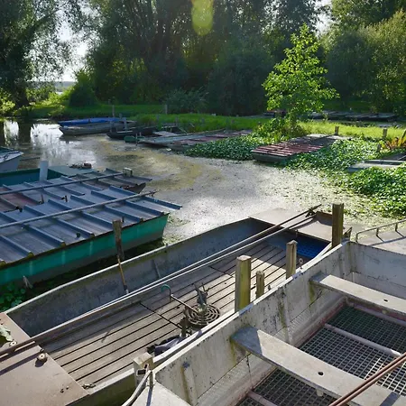 ゲストハウス Les Du Moulin 3*